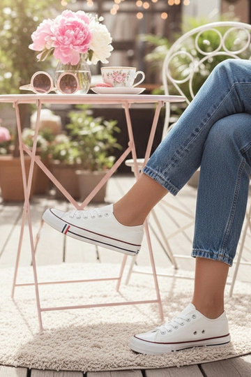 Witte casual sportschoenen...