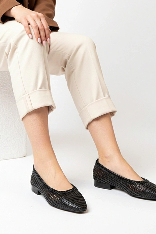 Zwarte opengewerkte ballerina's met...