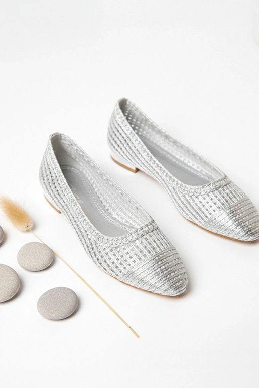 Ballerines argentées ajourées à petit...