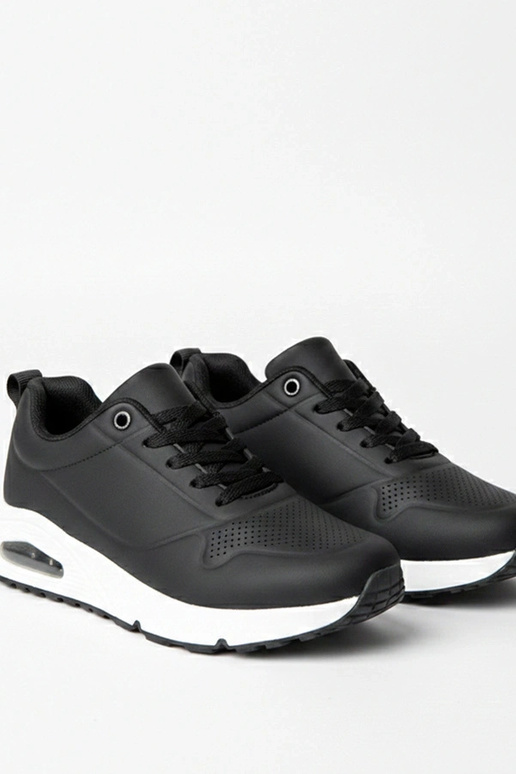 Schwarze Sneaker mit dicker Sohle Sylvie