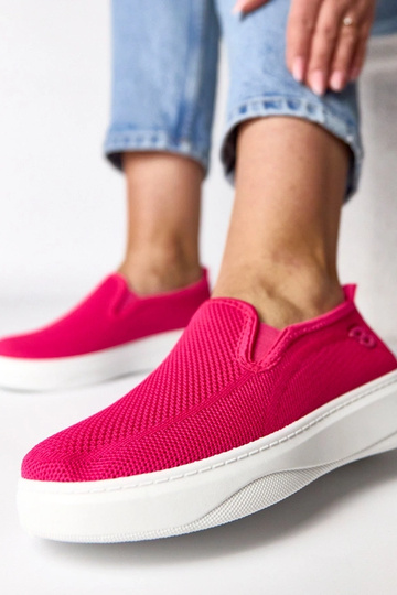 Roze stoffen sneakers op een platform Céleste 2