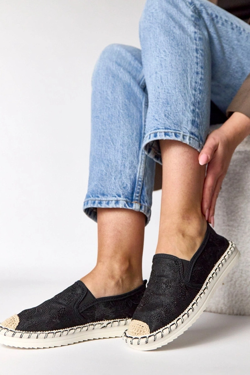 Espadrilles noires ornées de...
