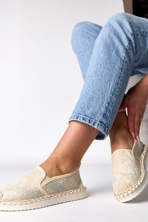 Sandfarbene Espadrilles mit Glitzer...