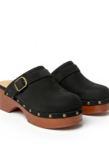 Zwarte klomp-slippers van...