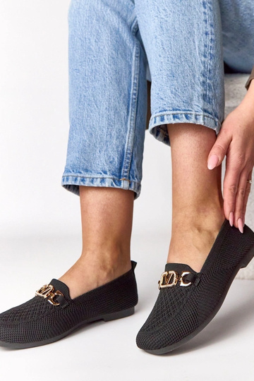 Zwarte textiele loafers met gouden decoratie Bianca 2