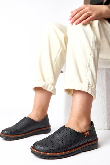 Zwarte opengewerkte...