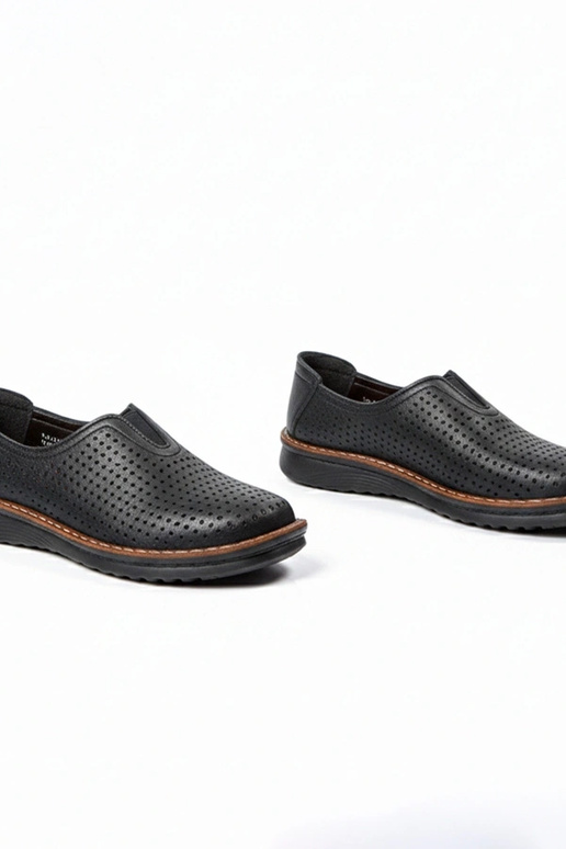 Schwarze durchbrochene Halbschuhe Rosa