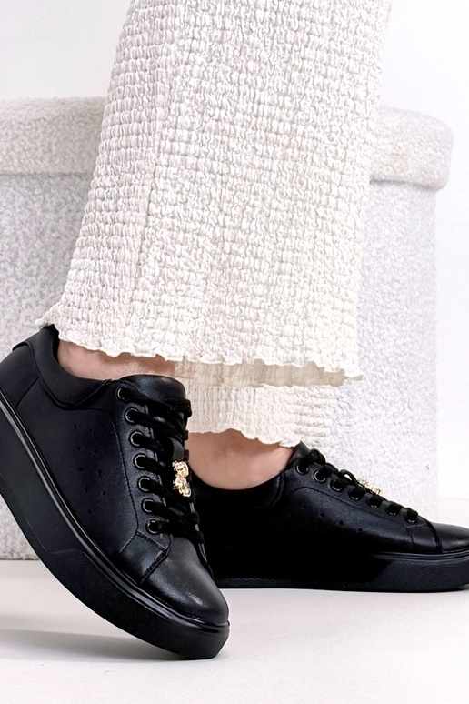 Zwarte leren sneakers met platform...