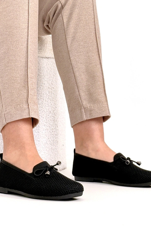 Zwarte stoffen mocassins met strikje...