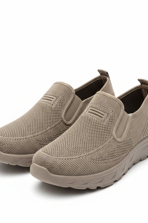 Bruine herensneakers zonder veters...