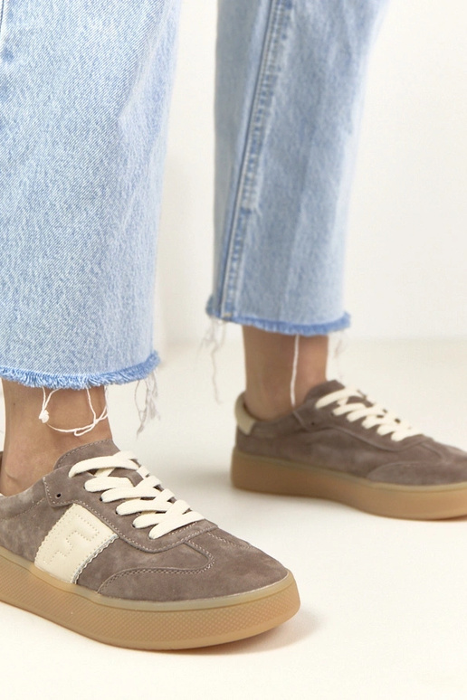 Dunkelbraune Leder-Sportschuhe mit...