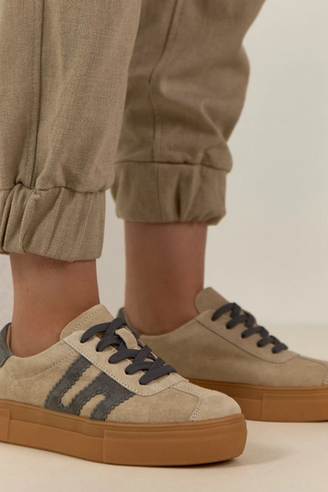 Beige leren sneakers met platform Filippo 2