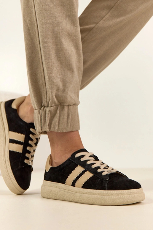 Zwarte leren sneakers met platform...