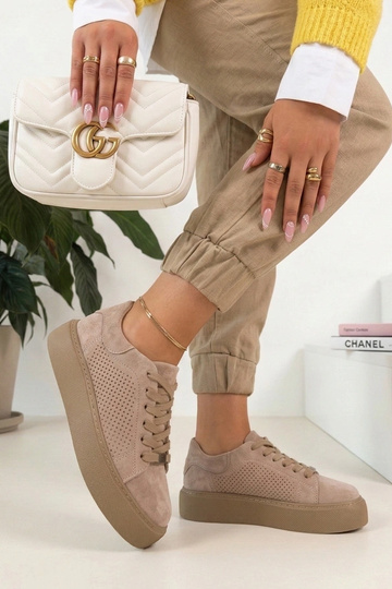 Beige leren sneakers met platform Filippo