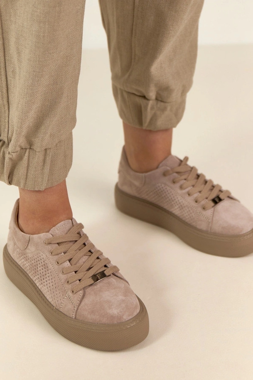 Sandfarbene Leder-Sneaker mit Plateau...