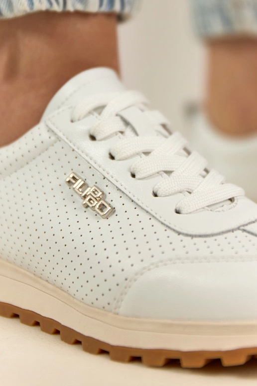 Baskets en cuir blanc perforées Filippo