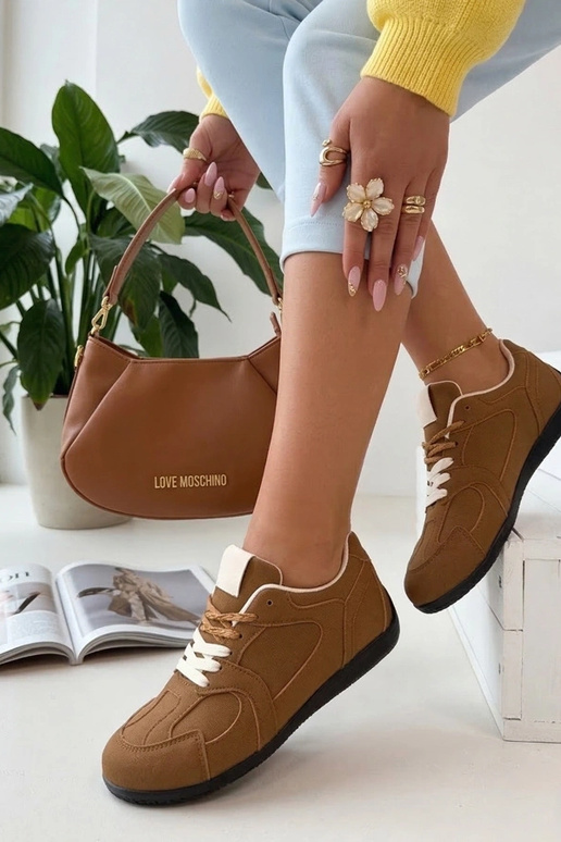 Braune Damen Basketball-Sneaker...