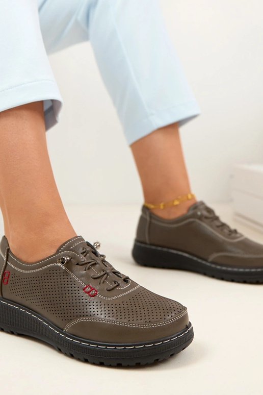 Grijze geperforeerde instapschoenen...