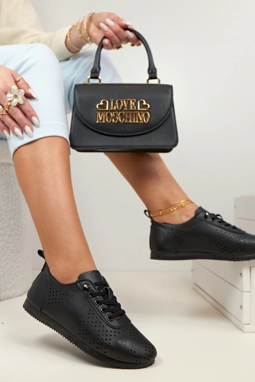 Schwarze Lochmuster...