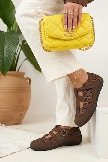 Braune sportliche...