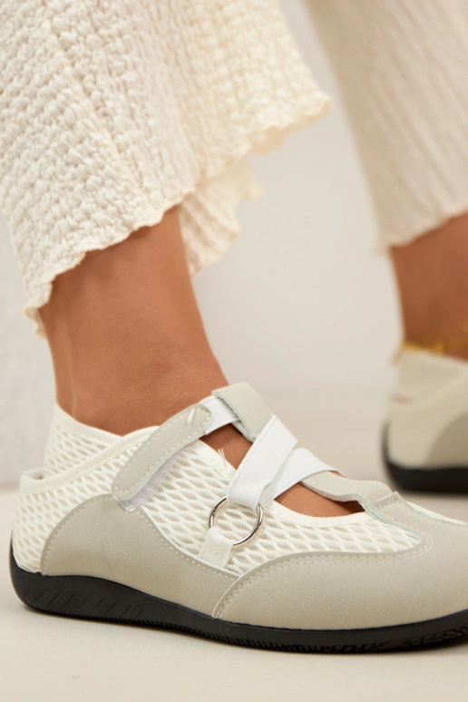 Graue sportliche Ballerinas Vesper