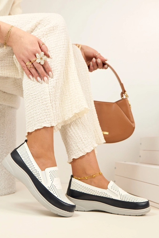 Weiße dunkelblaue durchbrochene...