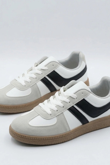 Baskets de tennis blanches pour hommes Saffron