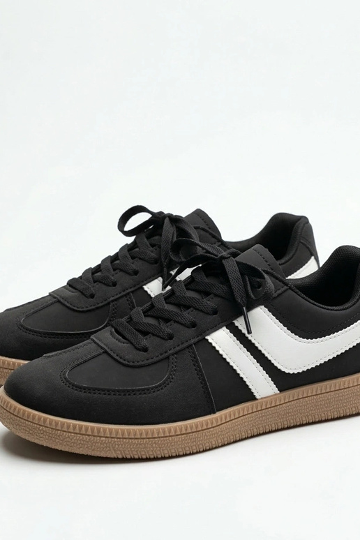 Baskets de tennis noires pour hommes...