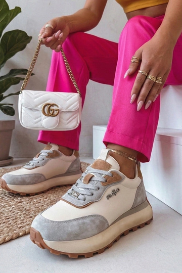 Beige Leder-Schuhe mit...