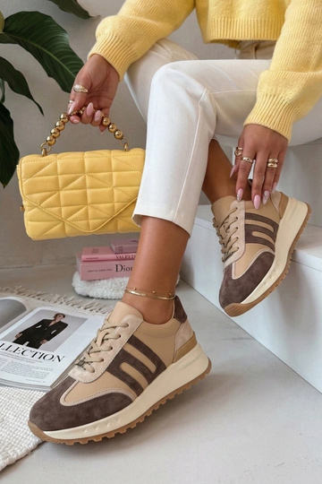 Braune Leder-Schuhe mit...