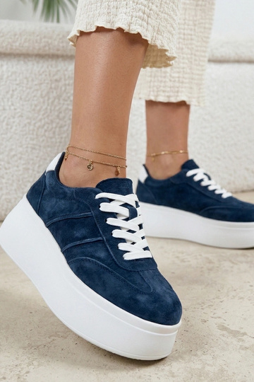 Dunkelblaue Leder-Schuhe mit Plateau Cambell