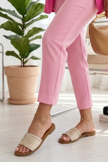 Sandfarbene elegante... 2