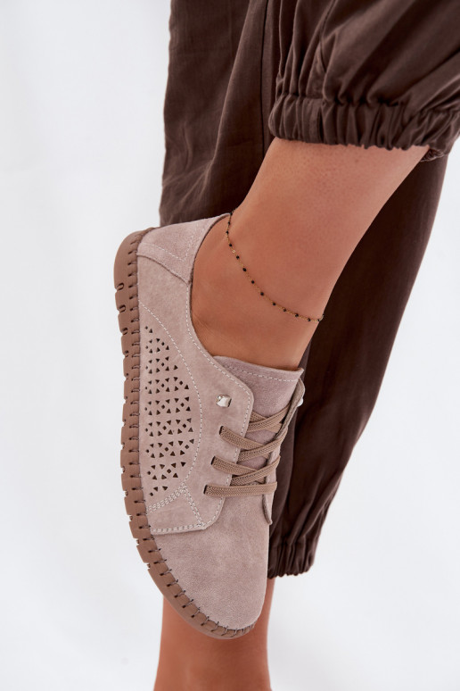 avec des éléments ajourés chaussures FémininActivéturalnego en daimu beige Feliva