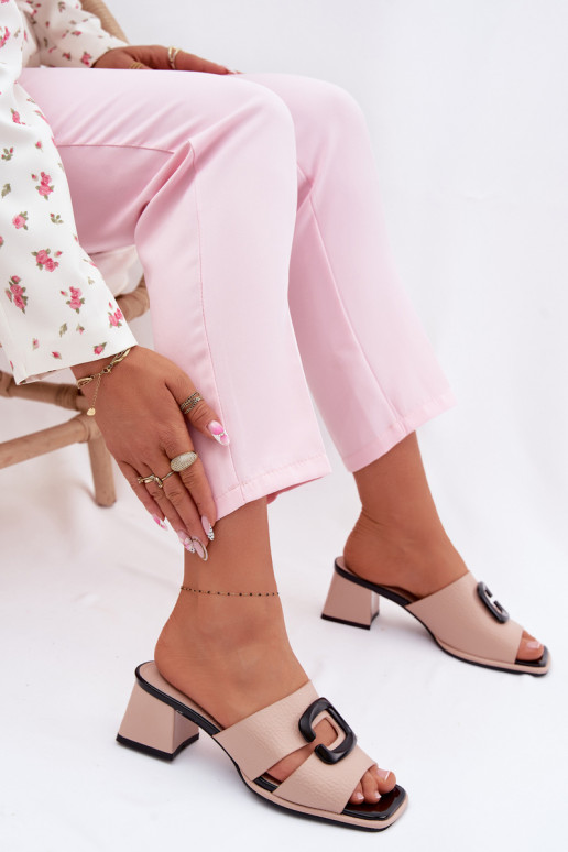 Chaussons femmes avec découpes et boucles sur talons Vinceza 62284 couleur sable