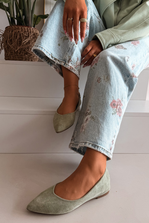 Ballerines isocèleen daim écologiqueu couleur verte Lelisa