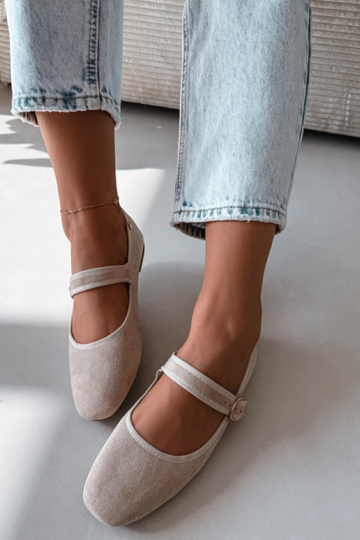 Ballerinas met riemen I Złotą met gespen ivoor Kelisa