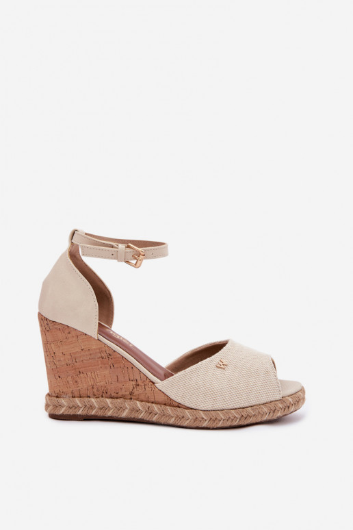 Sandales pour femmes avec une plateforme Avec tresse DANSrangler 20261086.06V couleur ivoire