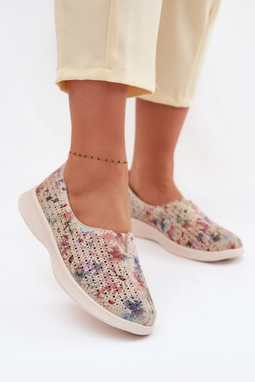 Chaussures en daim ajourées pour femmes Eliva de différentes couleurs 2