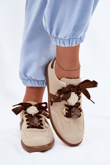 Sneakers model schoenen Dames met mooie details beige Lelora