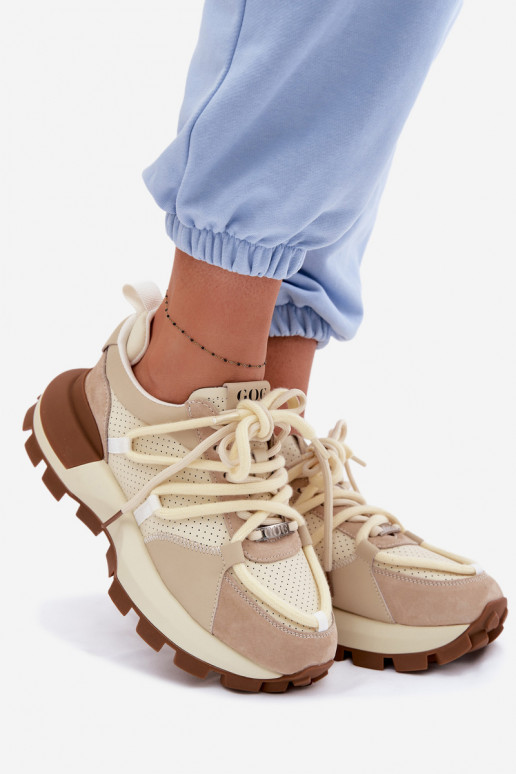 Peau en daim Chaussures modèle baskets Féminin GOE TT2N4021 beige