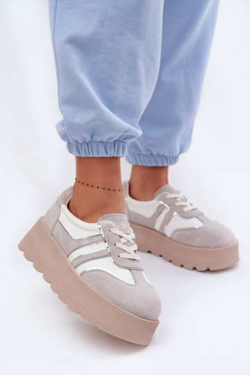 Witte suède dames sportschoenen met platform GOE TT2N4052 2