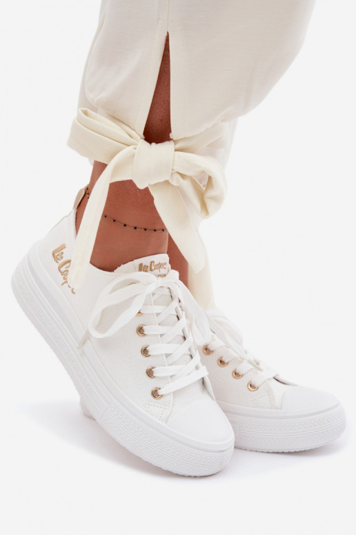 chaussures décontractées avec une plateforme Lee Cooper LCDANS-26-44-4482 couleur blanche