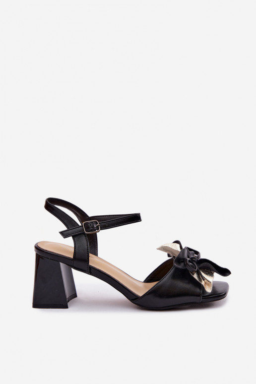 Damen-Sandalen mit hohen Absätzen Mit Dekorationen Eine Blume Vinceza 20283 schZuarze Farbe