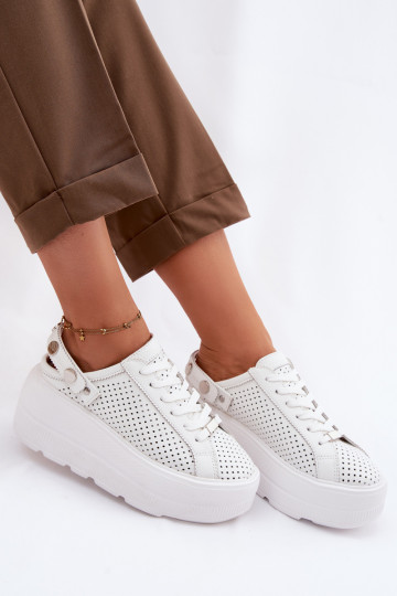 Leer met elementen van opengeInerkt Sneakers model schoenen Dames met platform met riemen Op Pięcie D&A LR61-7088 Initte kleur