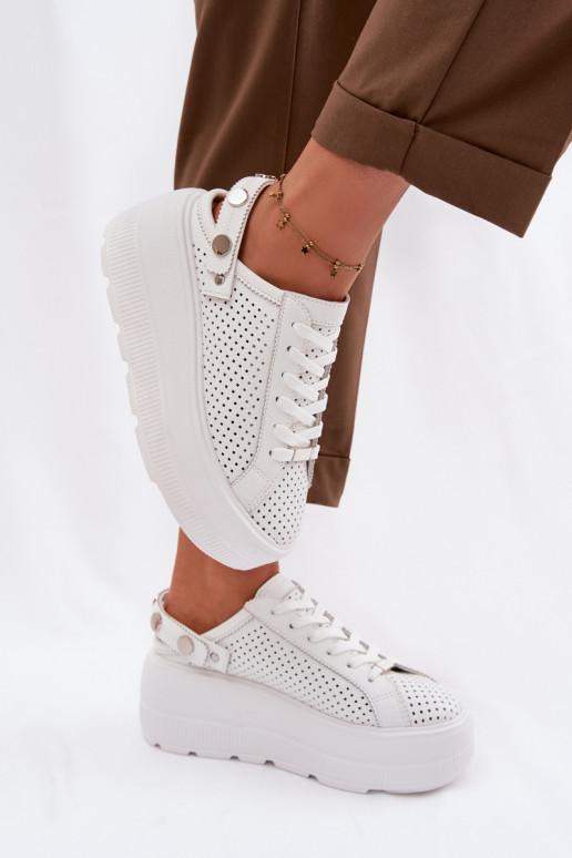 Leer met elementen van opengeInerkt Sneakers model schoenen Dames met platform met riemen Op Pięcie D&A LR61-7088 Initte kleur