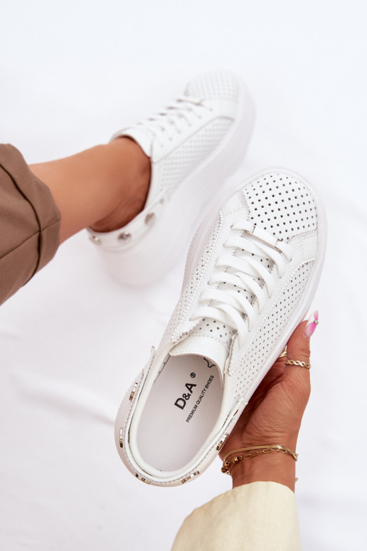 Peau avec des éléments ajourés Chaussures modèle baskets Féminin avec une plateforme avec des sangles Activé Pięcie D&A LR61-708