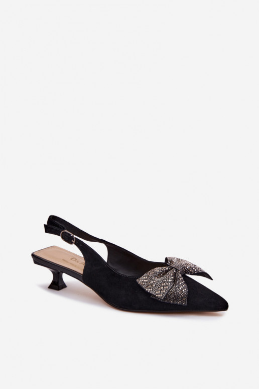 Peau Sandales en daim avec des rubans avec des talons D&A CR61-3130 couleur noire