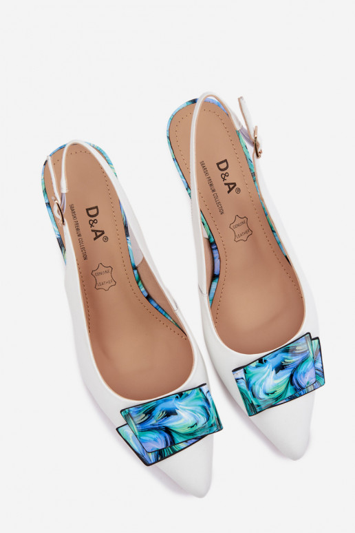 Peau Chaussures Féminin avec des talons avec des ornements D&A LZ61-2006 couleur blanche