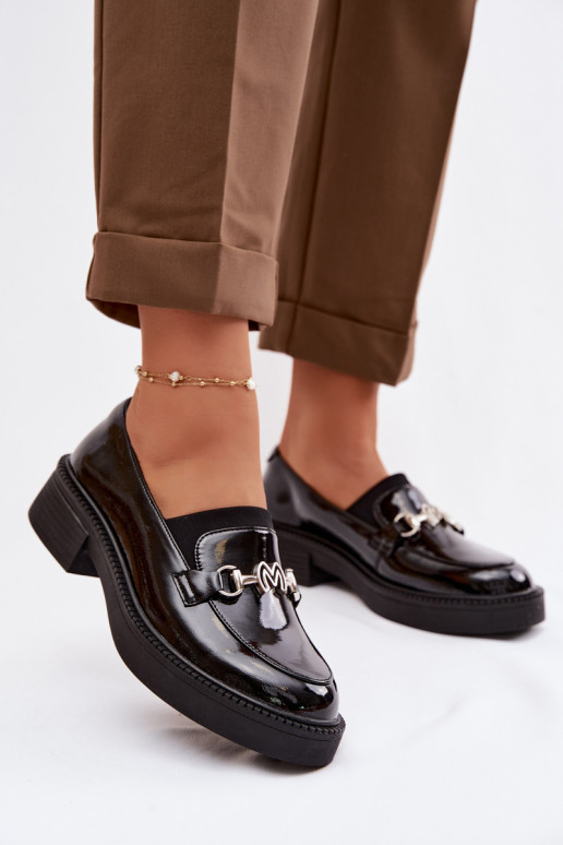 Haut Lackierte Mokassins Feminin Mit Dekorationen Detalem Vinceza 39985 schZuarze Farbe