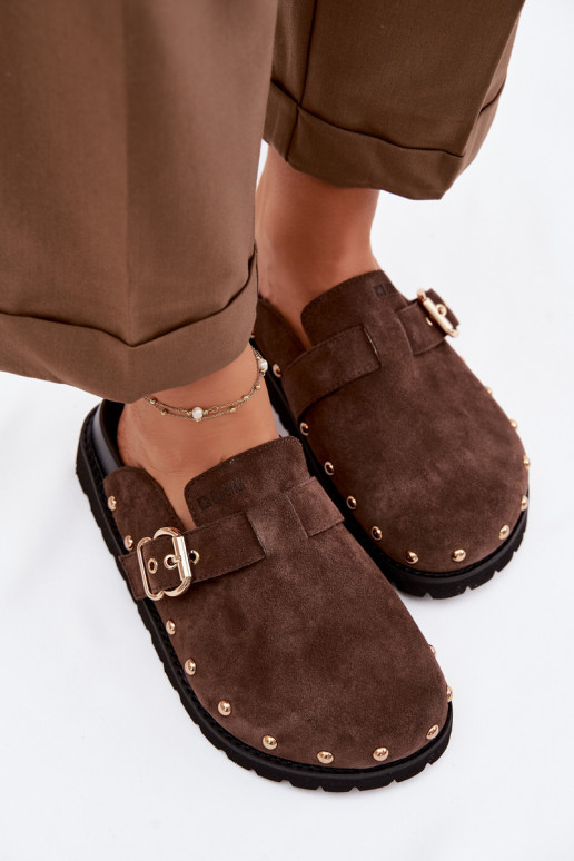 Hausschuhe Verstopfungen aus INildleder mit einer Plattform mit Nieten I mit Schnallen Big Star TT274952 CzekoladoZue